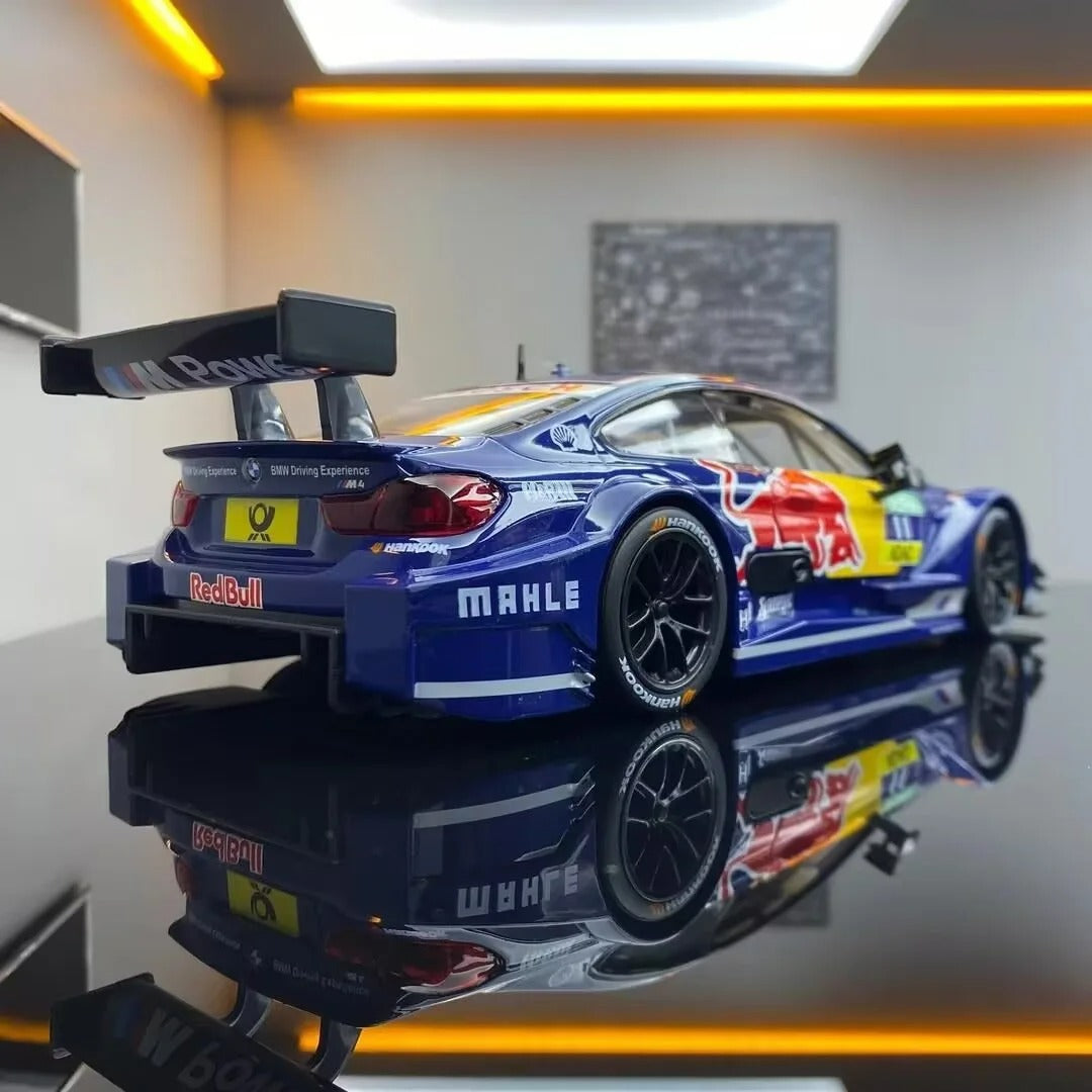 Miniatura BMW M4 GT3 Red Bull 1:24 Diecast Alloy Colecionável