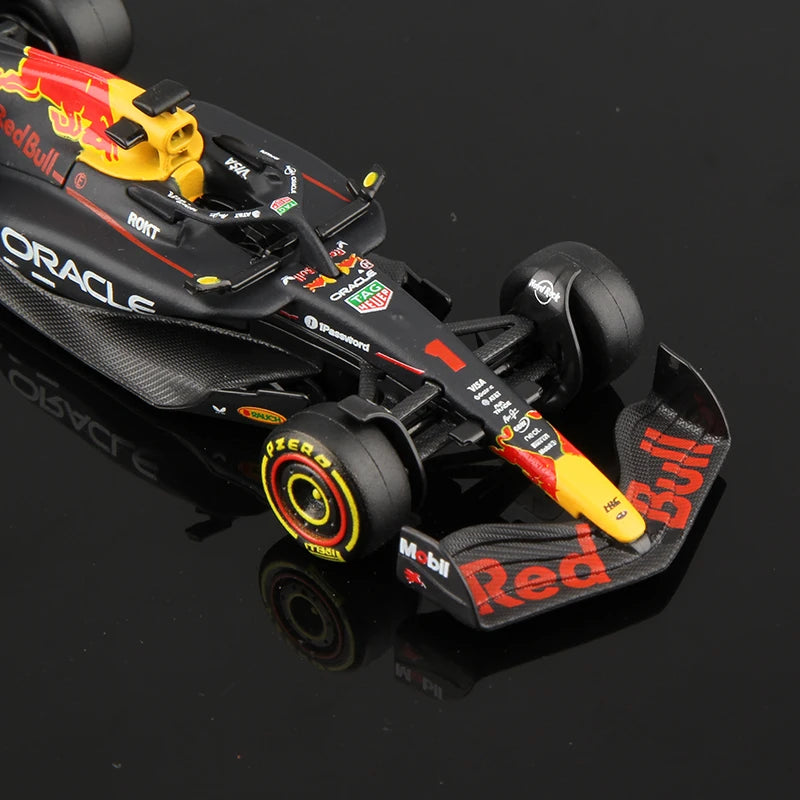 Miniatura F1 2025 Bburago 1:64 Ferrari Red Bull Mercedes McLaren