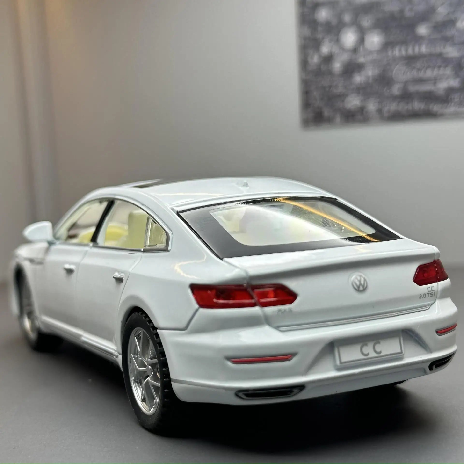 Miniatura Volkswagen Arteon - Escala 1:32