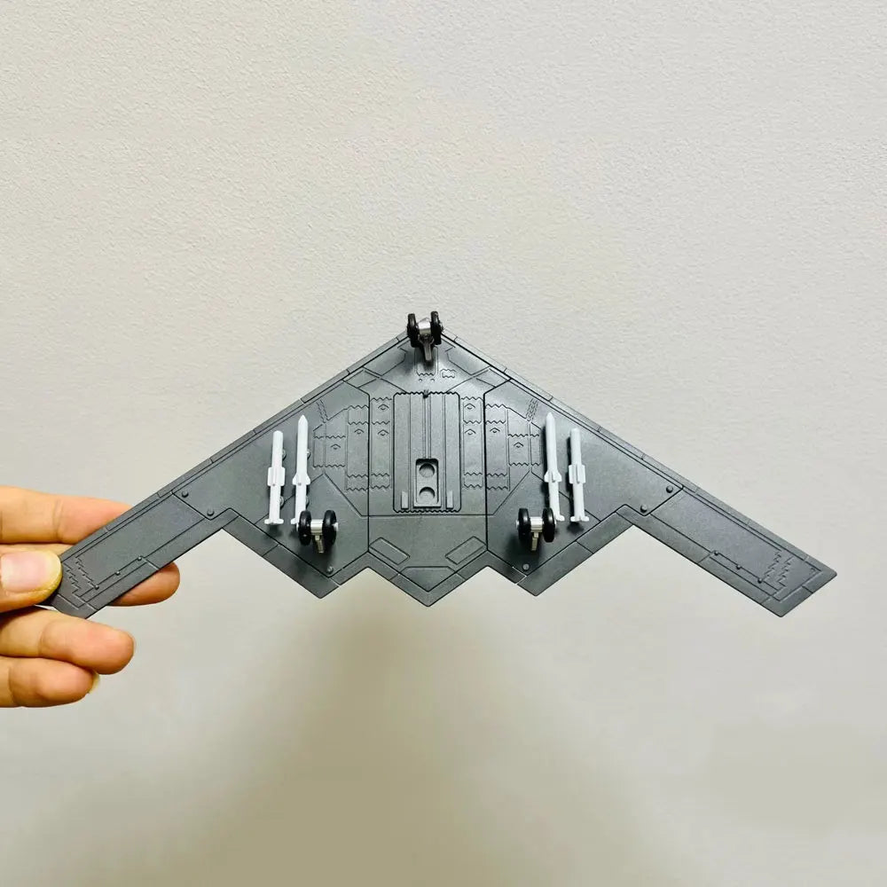 Miniatura Avião Bombardeiro B-2 Spirit Ghost – Força Aérea dos EUA - Escala 1:200