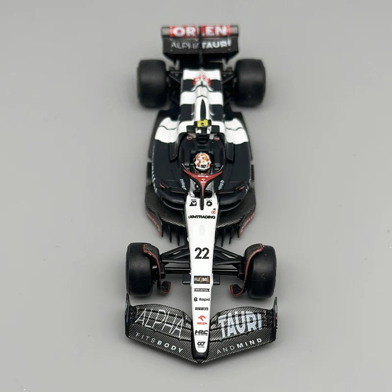 Miniatura F1 MiniGT AlphaTauri AT04 1:64 2023 Nyck de Vries Yuki Tsunoda