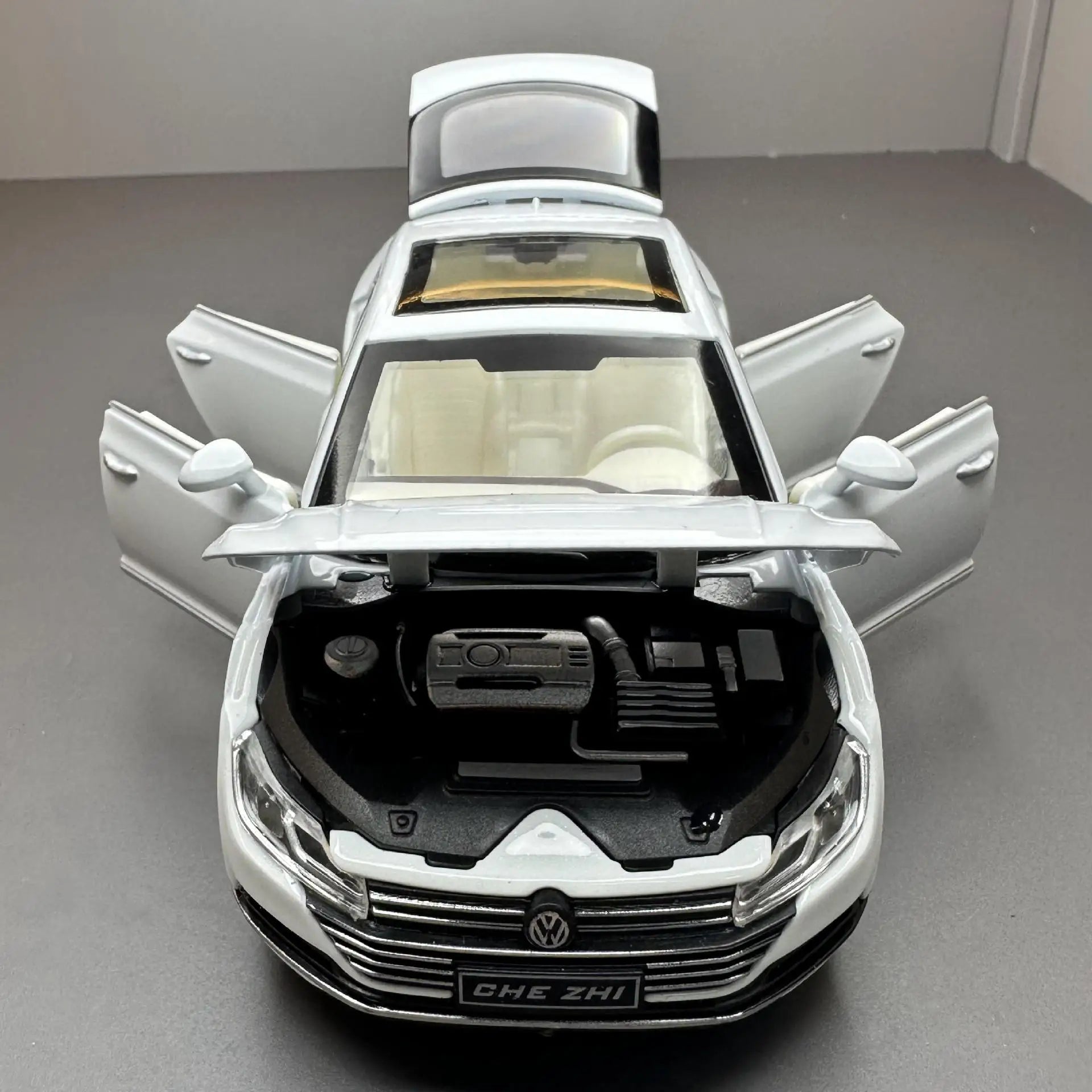 Miniatura Volkswagen Arteon - Escala 1:32