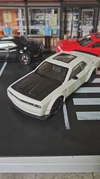 Miniatura Dodge Challenger SRT - Escala 1:24